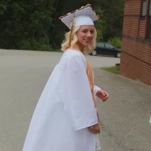 Meet your Posher, Alyssa